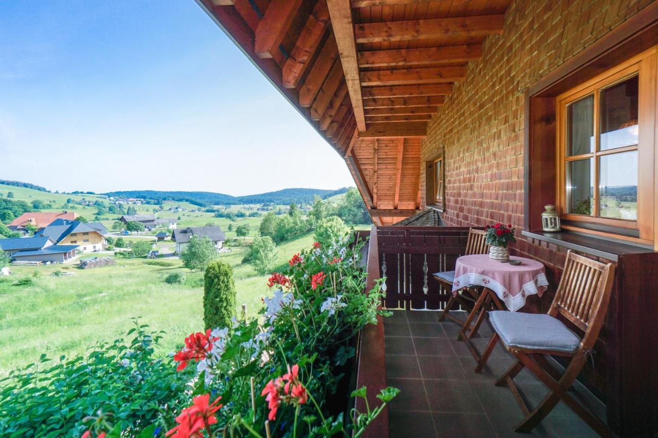 Hubertus Lodge Ibach Bagian luar foto